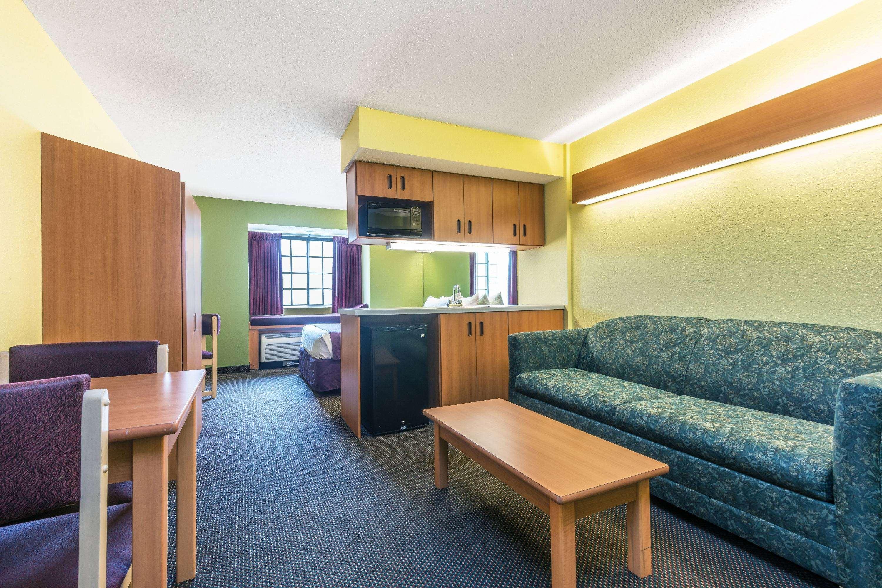 Microtel Inn & Suites By Wyndham Auburn Exterior photo